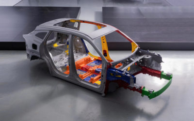 吉利银河L7首次整车拆解，最强体系力孕育最安全的新能源汽车